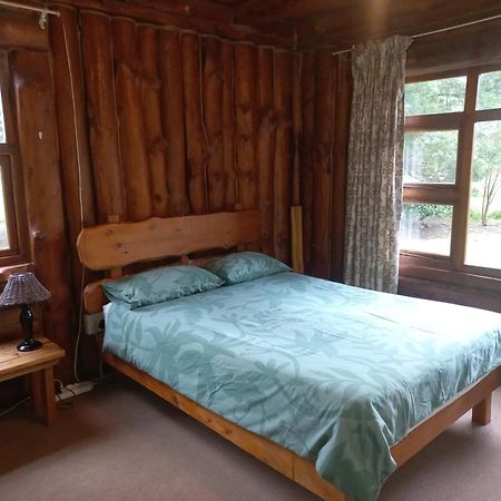 A Log Home At Buffalo Creek Buffeljagsrivier Exterior foto