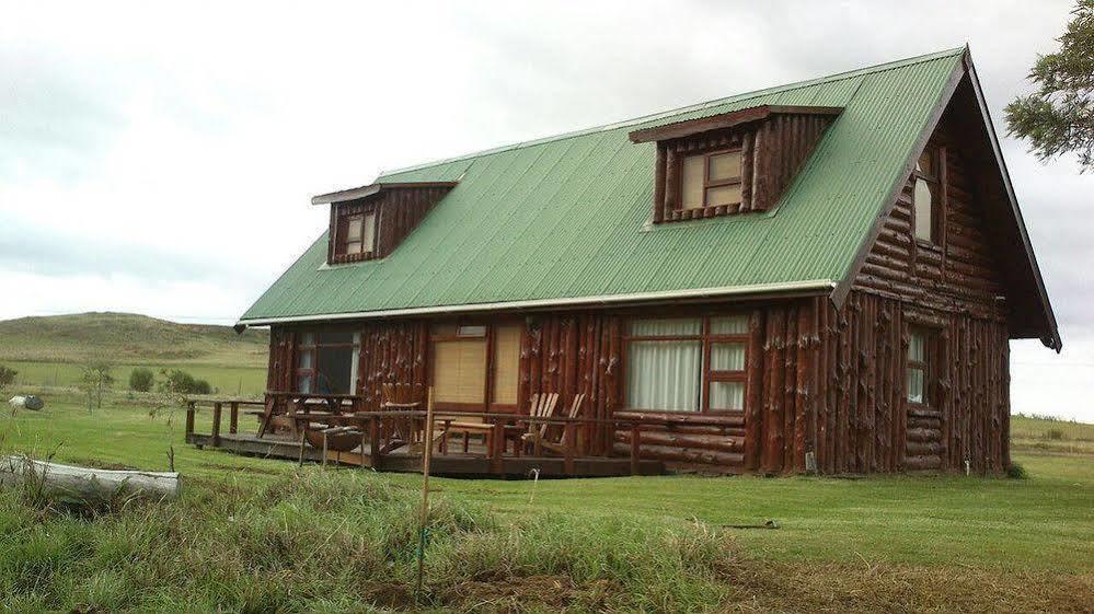 A Log Home At Buffalo Creek Buffeljagsrivier Exterior foto