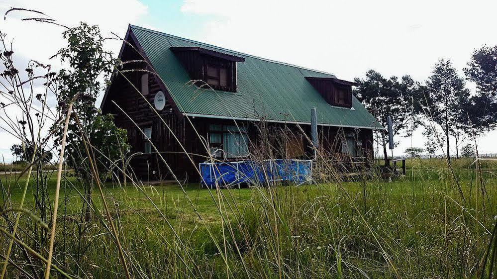 A Log Home At Buffalo Creek Buffeljagsrivier Exterior foto