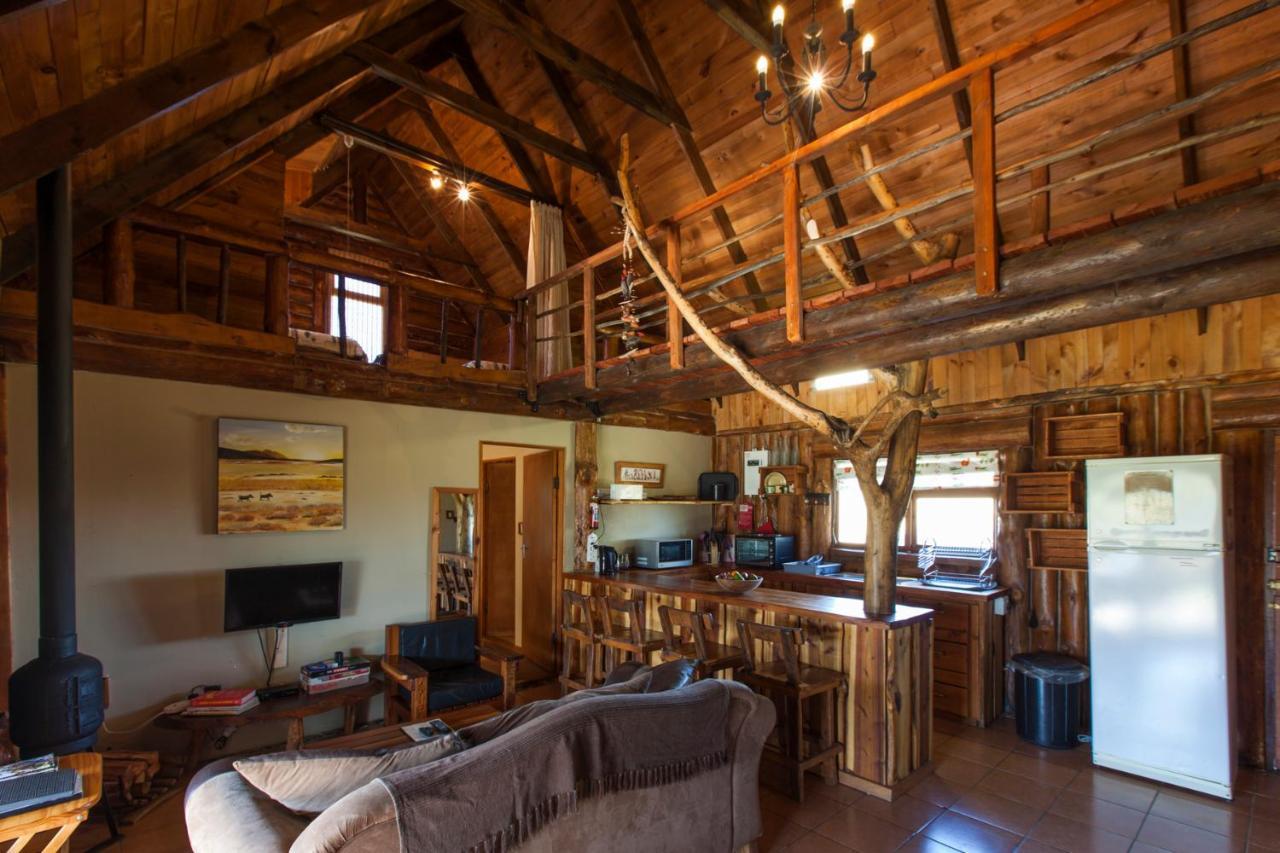 A Log Home At Buffalo Creek Buffeljagsrivier Exterior foto