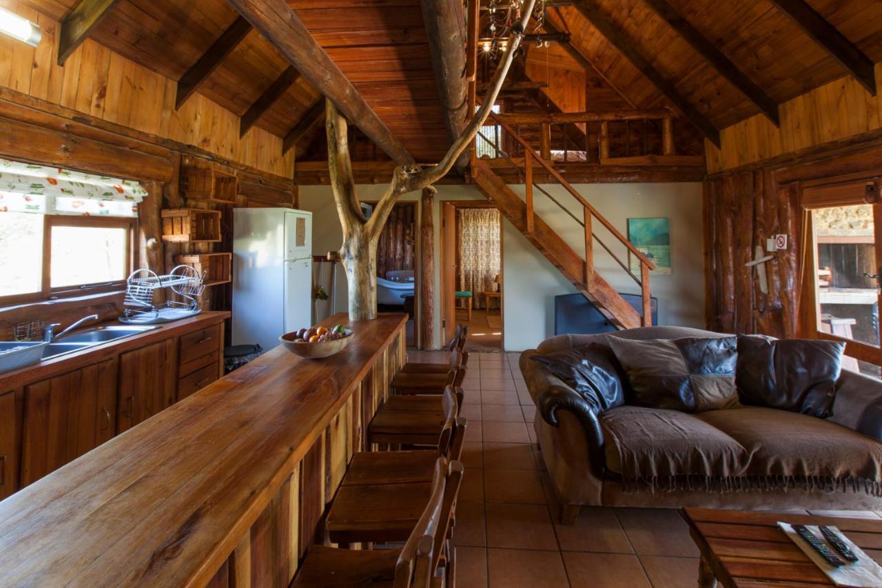 A Log Home At Buffalo Creek Buffeljagsrivier Exterior foto